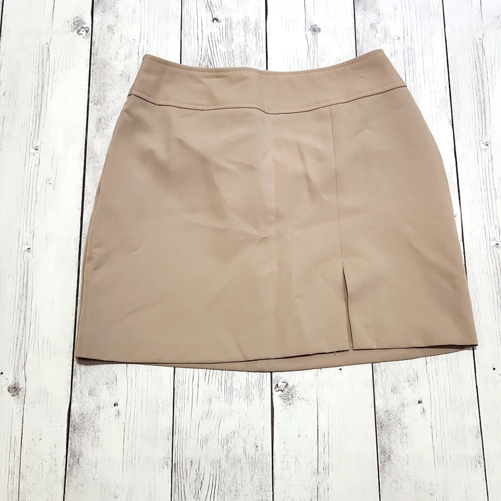 Star City Clothing Co Mini skirt size 7 with a front slit